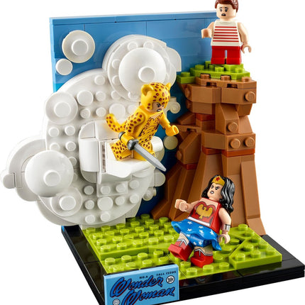 LEGO Iconic DC Wonder Woman San Diego Comic-Con 2020 Exclusive - 77906