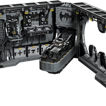 LEGO Batman Batcave™ - Shadow Box - 76252