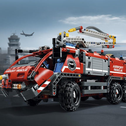 LEGO Technic Vliegveld-Reddingsvoertuig - 42068