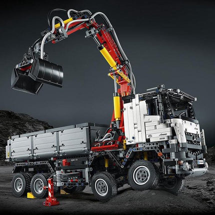 LEGO Technic Mercedes-Benz Arocs 3245 - 42043