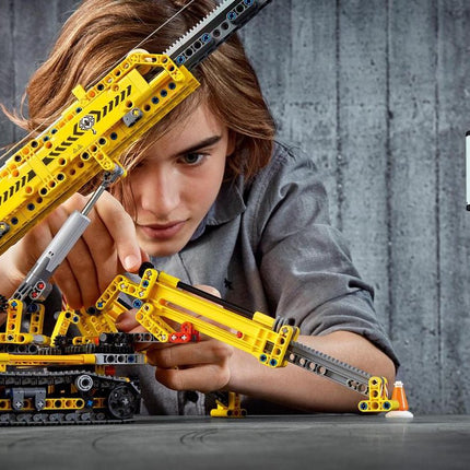 LEGO Technic Compacte Rupsband Kraan - 42097
