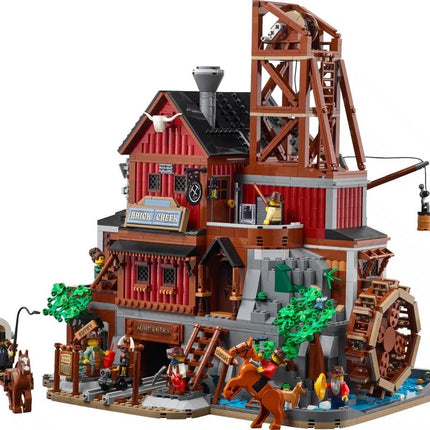 LEGO BrickLink Gold Mine Expedition - 910055